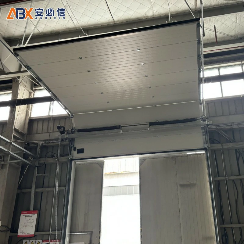 昌都市工业滑升门
